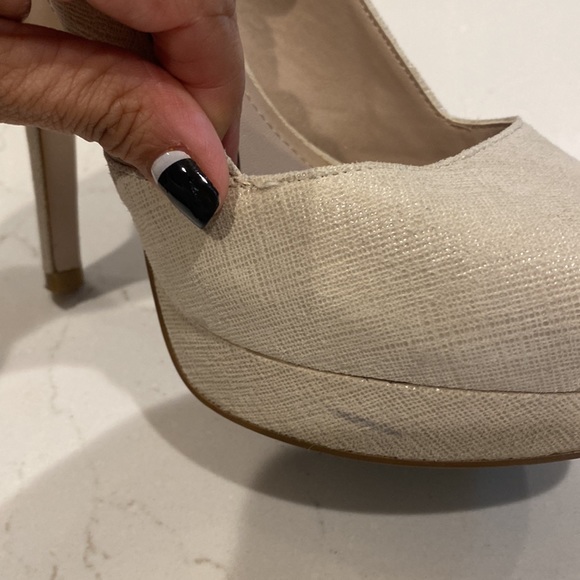 Bcbg cream champagne heels - Picture 5 of 5